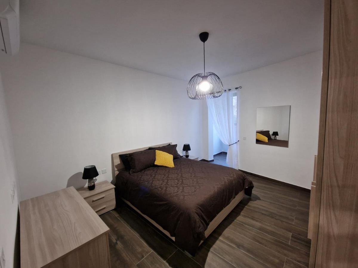 Enjoy And Relax Apartment Mosta Bagian luar foto