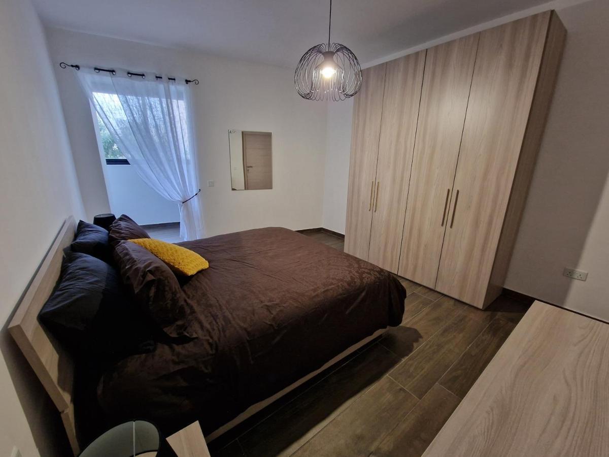 Enjoy And Relax Apartment Mosta Bagian luar foto